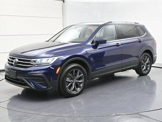 VOLKSWAGEN TIGUAN 4MOTION 2022 3VV2B7AX3NM130156 image